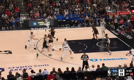 1718185416974078255.gif 3.gif