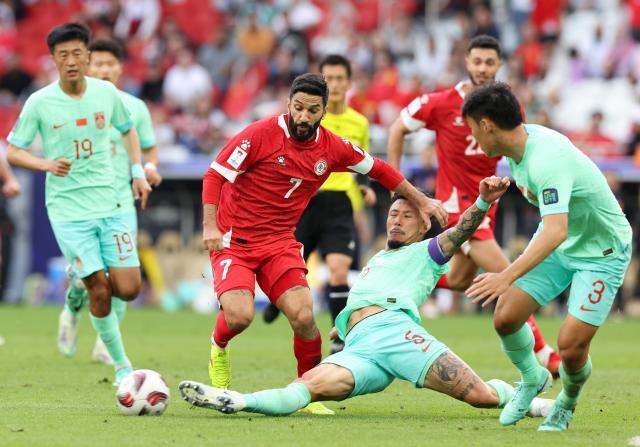 开云APP-扬科维奇变阵换汤不换药 拼劲有了却难拿下第107