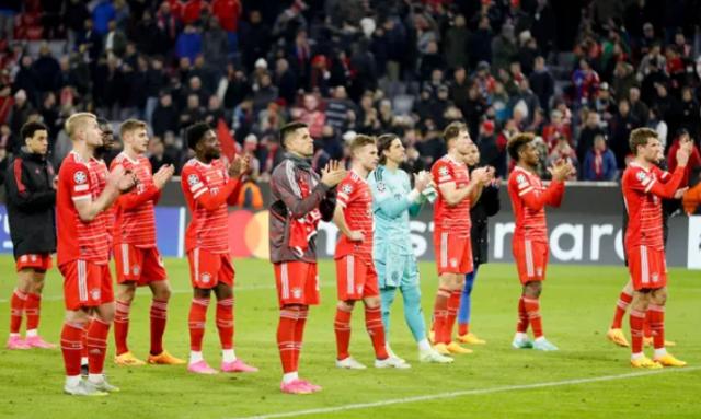 开云APP-秦游夏：出局拜仁莫再自欺欺人 中锋的窟窿该补了