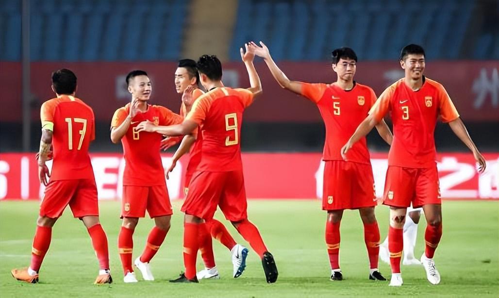 KAIYUN-鲁能如何遏制法比奥的发挥？球迷建议韩鹏重用彭啸首发，值得期待