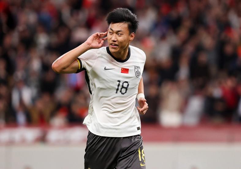 开云官网-杜月徵天外飞仙纯蒙的？越南门将怒赞！U23斩获4球铜梁龙射手进仨